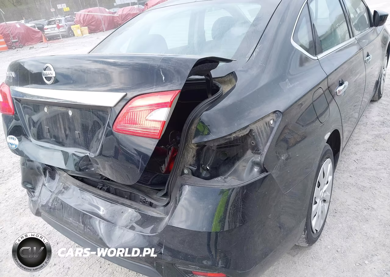 2016 Nissan Sentra S VIN:3N1AB7AP9GY328992 - 18