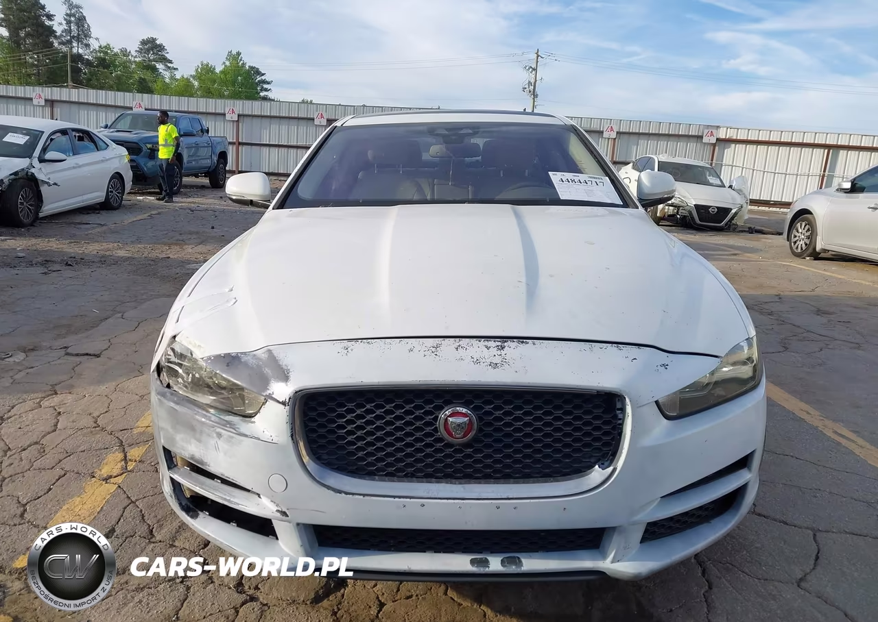 2017 Jaguar Xe 25T Premium VIN:SAJAD4BG7HA974558 - 12