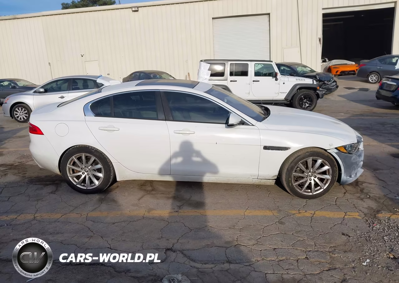 2017 Jaguar Xe 25T Premium VIN:SAJAD4BG7HA974558 - 13