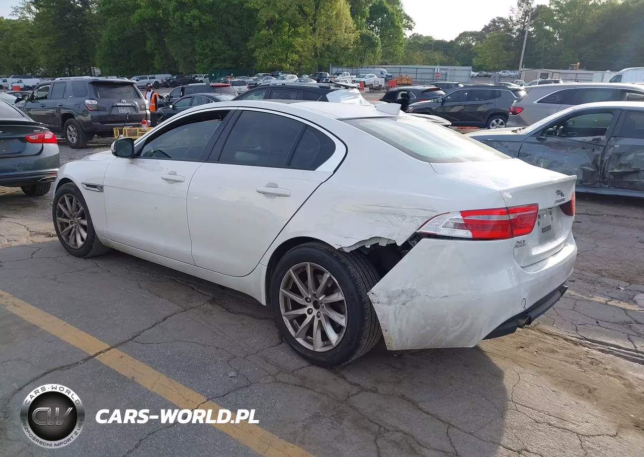 2017 Jaguar Xe 25T Premium VIN:SAJAD4BG7HA974558 - 3