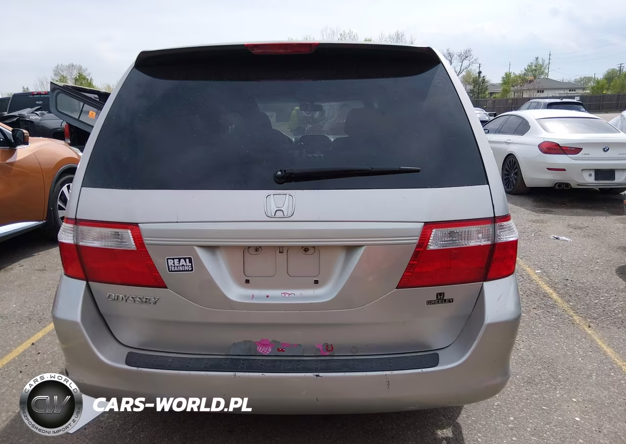 2007 Honda Odyssey Lx VIN:5FNRL38217B063223 - 17