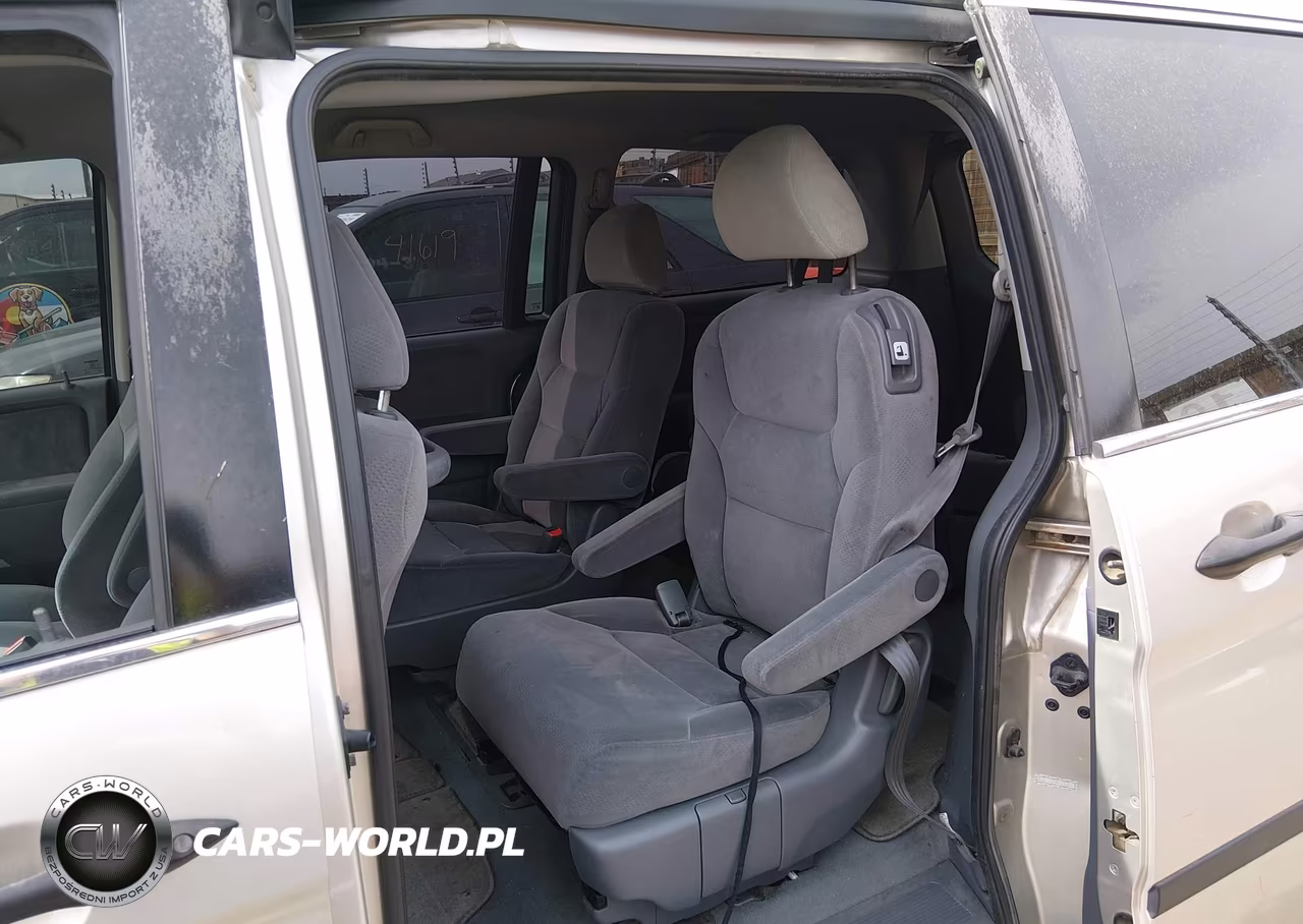 2007 Honda Odyssey Lx VIN:5FNRL38217B063223 - 8