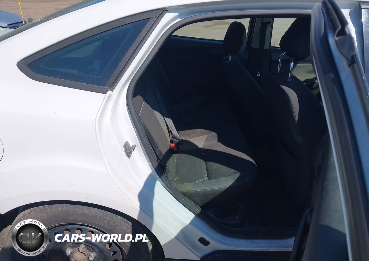 2012 Ford Focus Se VIN:1FAHP3F28CL169863 - 8