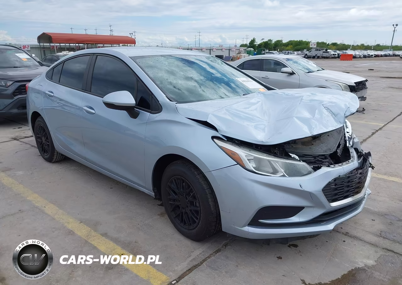 2017 Chevrolet Cruze Ls Auto – zdjęcie 1 z 17