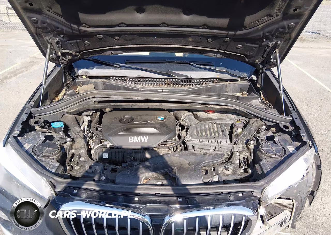 2017 BMW X1 xDrive28I VIN:WBXHT3C33H5F76493 - 10