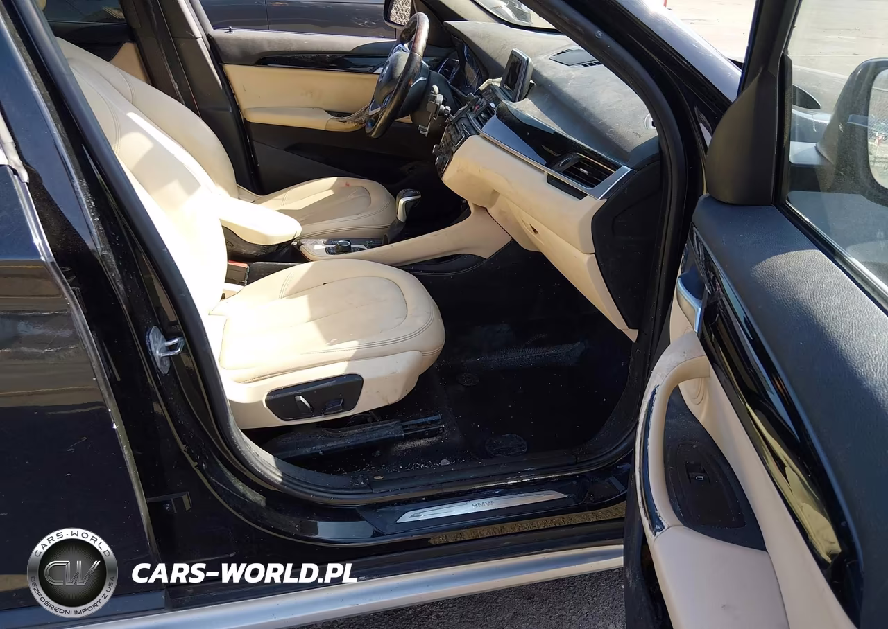 2017 BMW X1 xDrive28I VIN:WBXHT3C33H5F76493 - 5