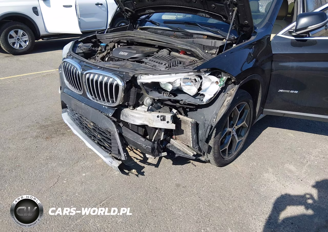 2017 BMW X1 xDrive28I VIN:WBXHT3C33H5F76493 - 6