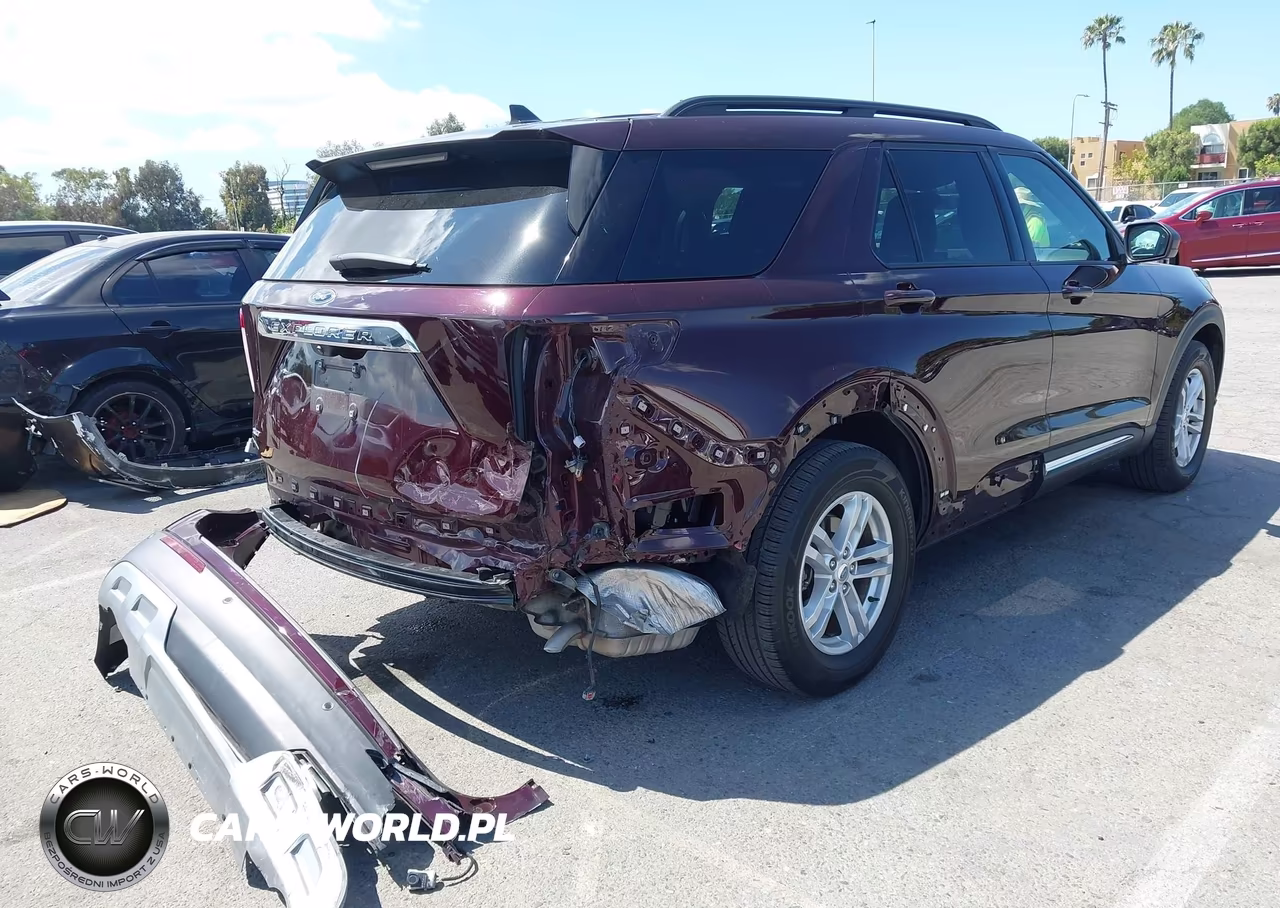 2023 Ford Explorer Xlt VIN:1FMSK7DHXPGA96213 - 4