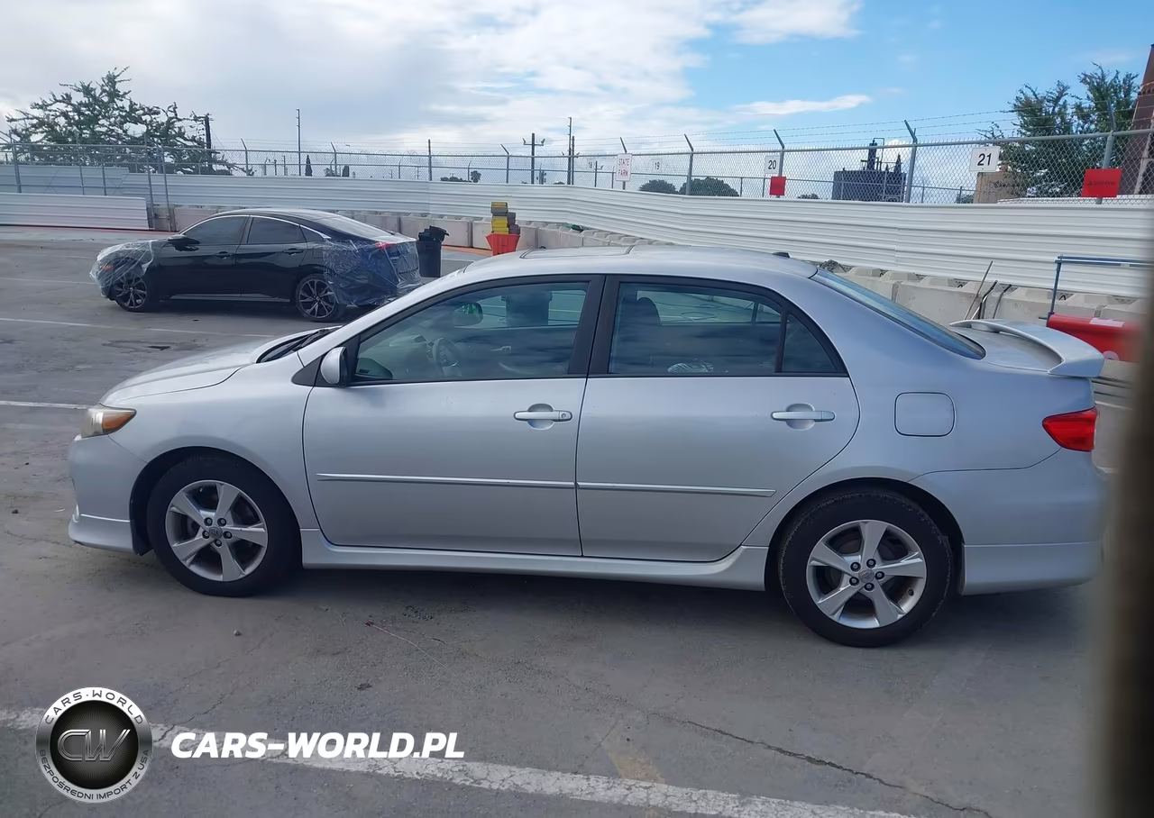 2012 Toyota Corolla S VIN:2T1BU4EE6CC789774 - 14