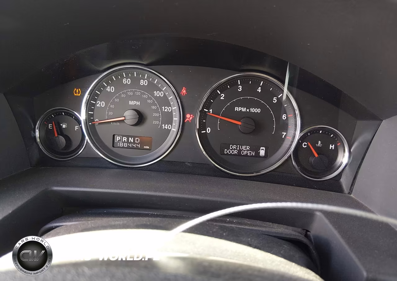 2008 Jeep Commander Sport VIN:1J8HG48K98C221725 - 7