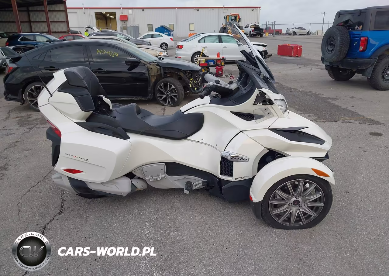 2017 Can-Am Spyder Roadster Rt-Rt-S-Ltd-Sp Series VIN:2BXNBDD29HV001465 - 13