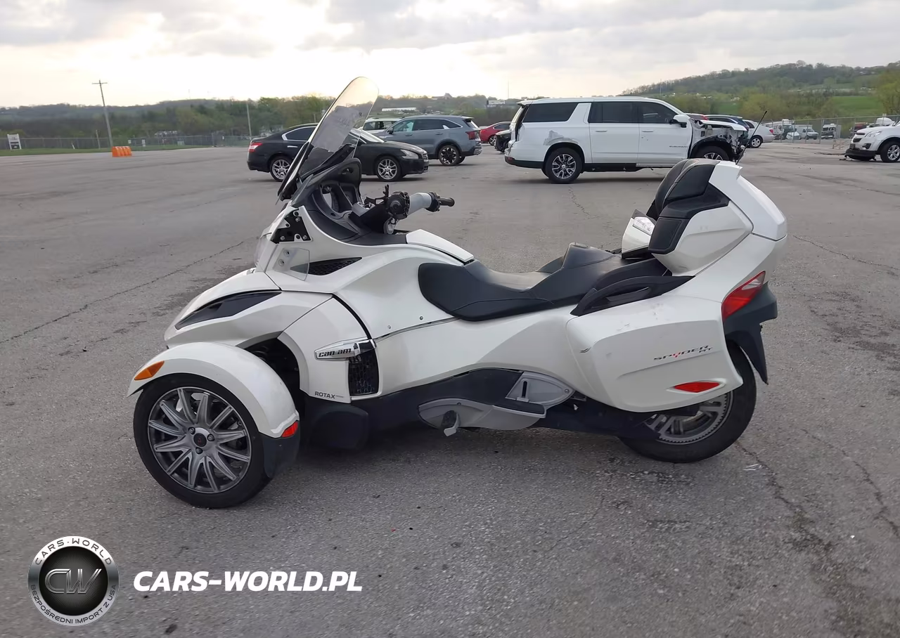 2017 Can-Am Spyder Roadster Rt-Rt-S-Ltd-Sp Series VIN:2BXNBDD29HV001465 - 14
