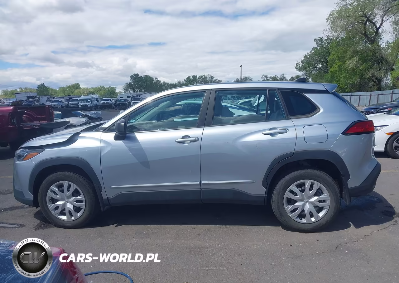2023 Toyota Corolla Cross L VIN:7MUAAABG4PV057459 - 14