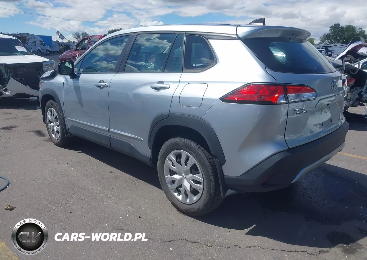 2023 Toyota Corolla Cross L VIN:7MUAAABG4PV057459 - 3