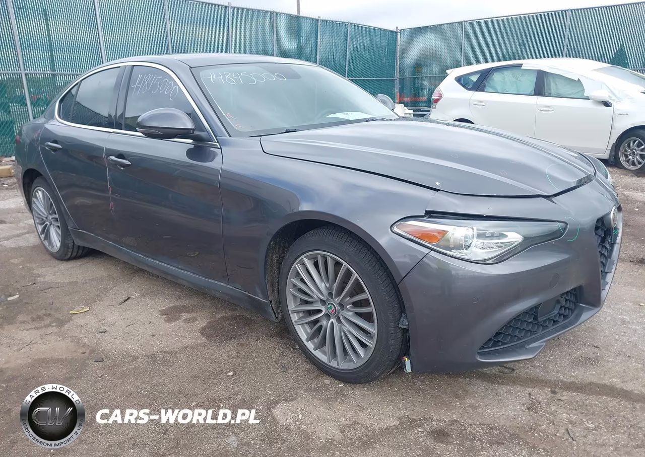 2017 Alfa Romeo Giulia Ti Awd – zdjęcie 1 z 16