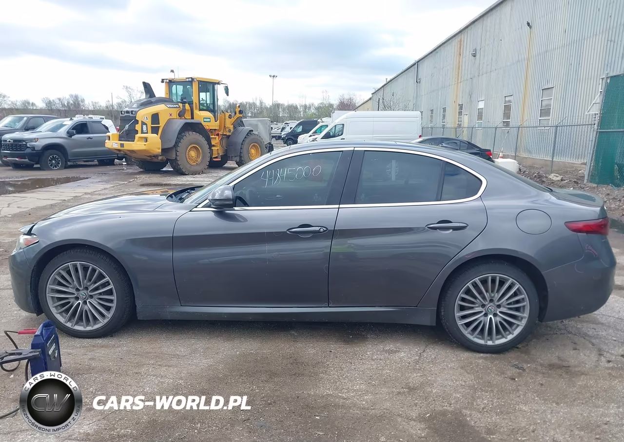 2017 Alfa Romeo Giulia Ti Awd VIN:ZARFAEENXH7556950 - 14