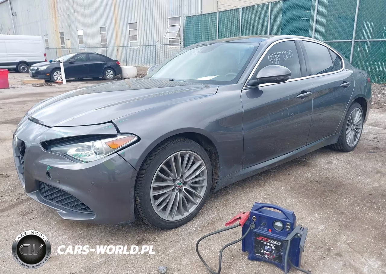 2017 Alfa Romeo Giulia Ti Awd VIN:ZARFAEENXH7556950 - 2