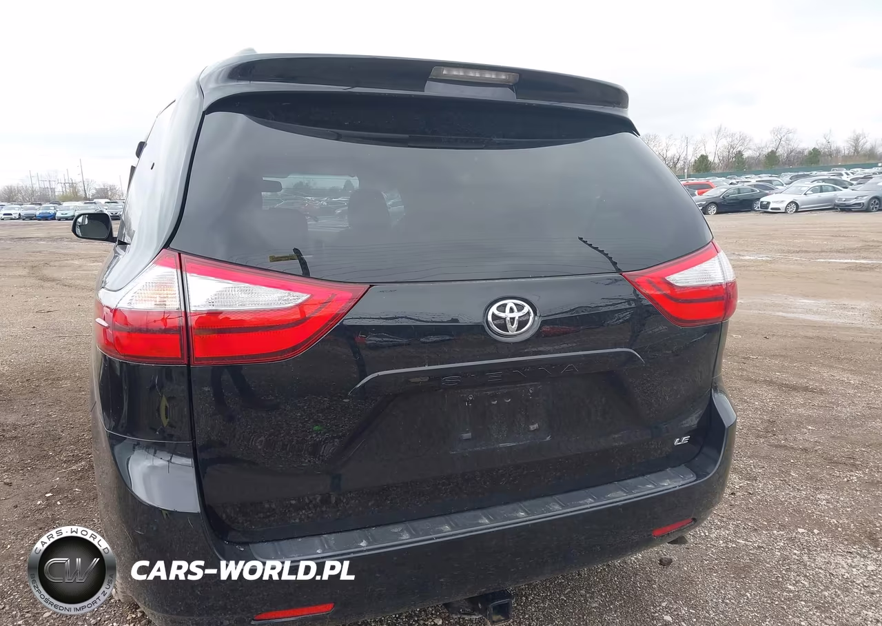 2015 Toyota Sienna Le 8 Passenger VIN:5TDKK3DCXFS593123 - 15
