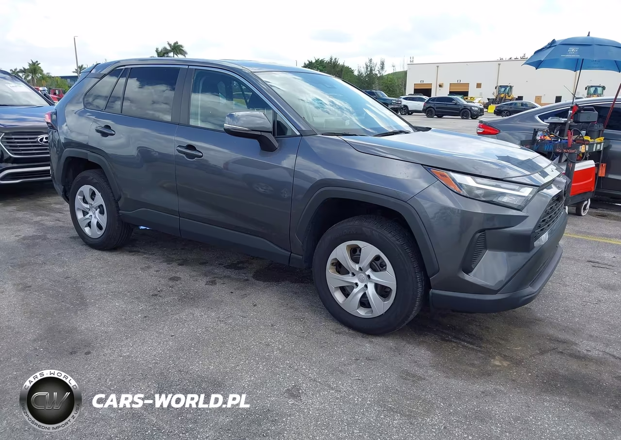 2025 Toyota Rav4 Le – zdjęcie 1 z 16