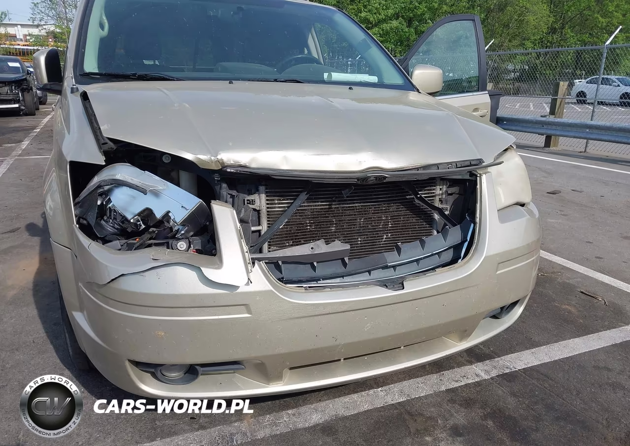 2010 Chrysler Town & Country Touring Plus VIN:2A4RR8DX9AR441405 - 6