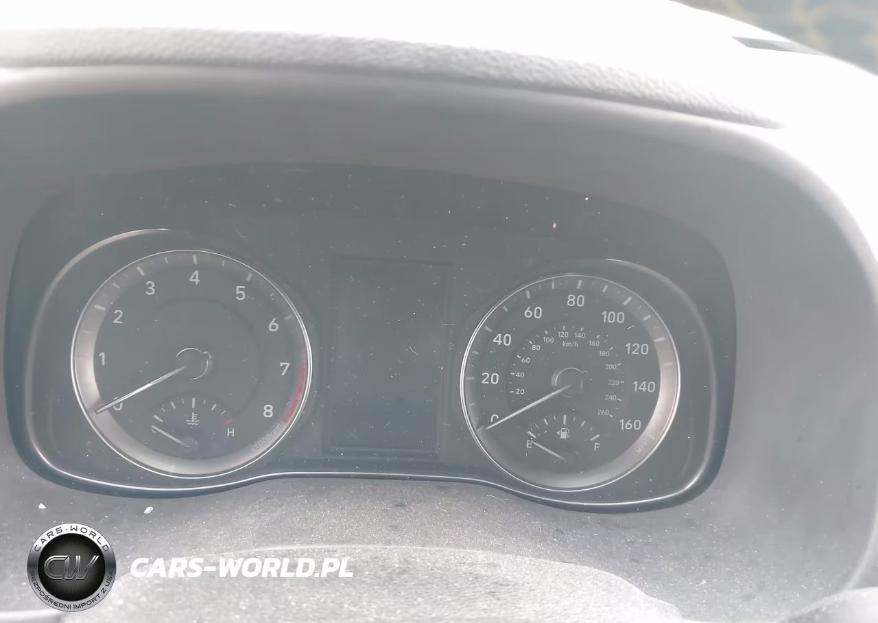 2019 Hyundai Kona Ultimate VIN:KM8K53A55KU267390 - 7