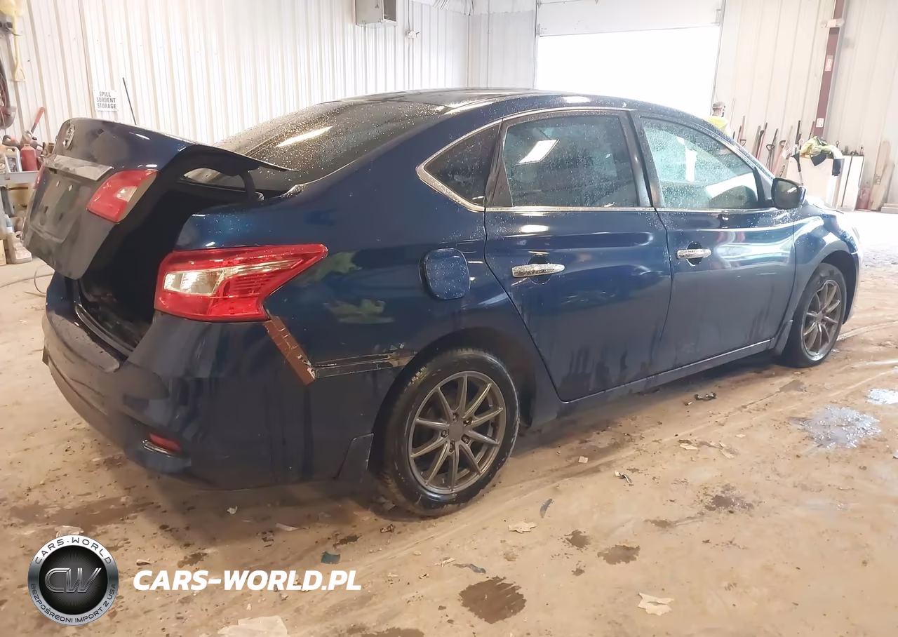 2018 Nissan Sentra S VIN:3N1AB7AP1JY302829 - 4