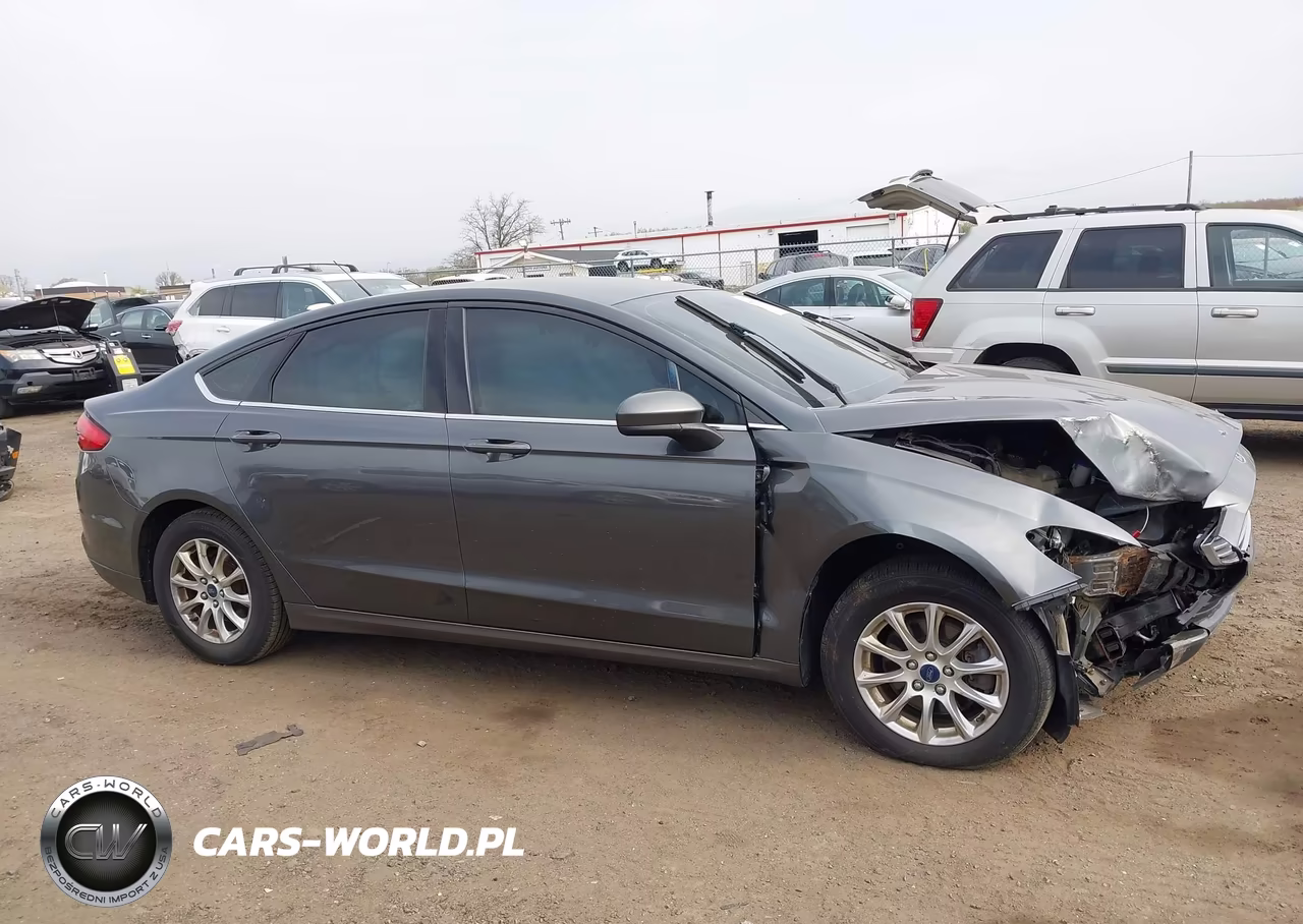 2017 Ford Fusion S VIN:3FA6P0G72HR211050 - 13