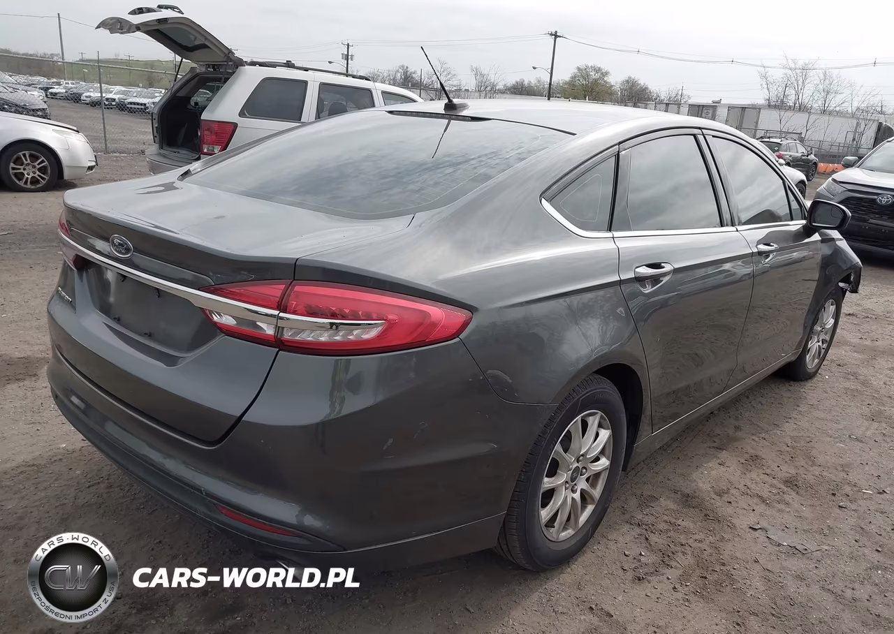 2017 Ford Fusion S VIN:3FA6P0G72HR211050 - 4
