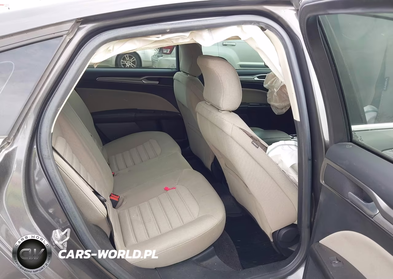 2017 Ford Fusion S VIN:3FA6P0G72HR211050 - 8