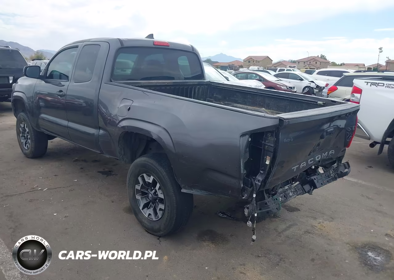 2018 Toyota Tacoma Sr VIN:5TFRX5GN0JX126563 - 3