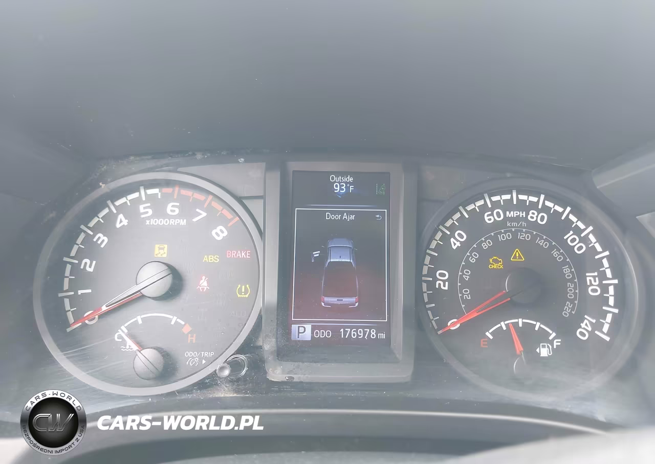 2018 Toyota Tacoma Sr VIN:5TFRX5GN0JX126563 - 7