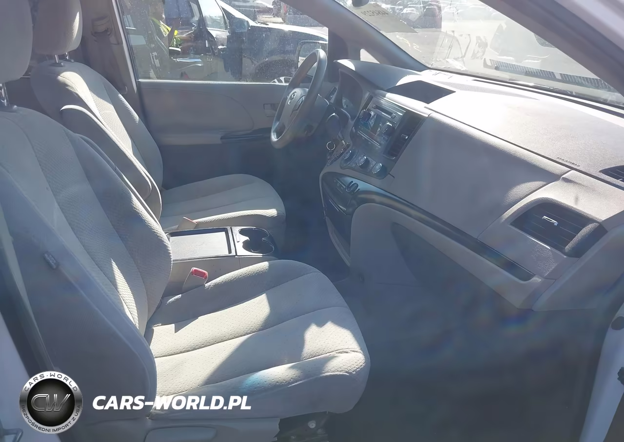 2011 Toyota Sienna Le V6 VIN:5TDKK3DC1BS079882 - 5
