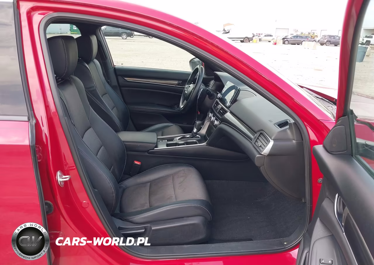 2018 Honda Accord Sport VIN:1HGCV1F39JA212317 - 5