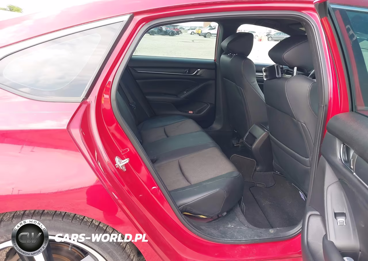 2018 Honda Accord Sport VIN:1HGCV1F39JA212317 - 8