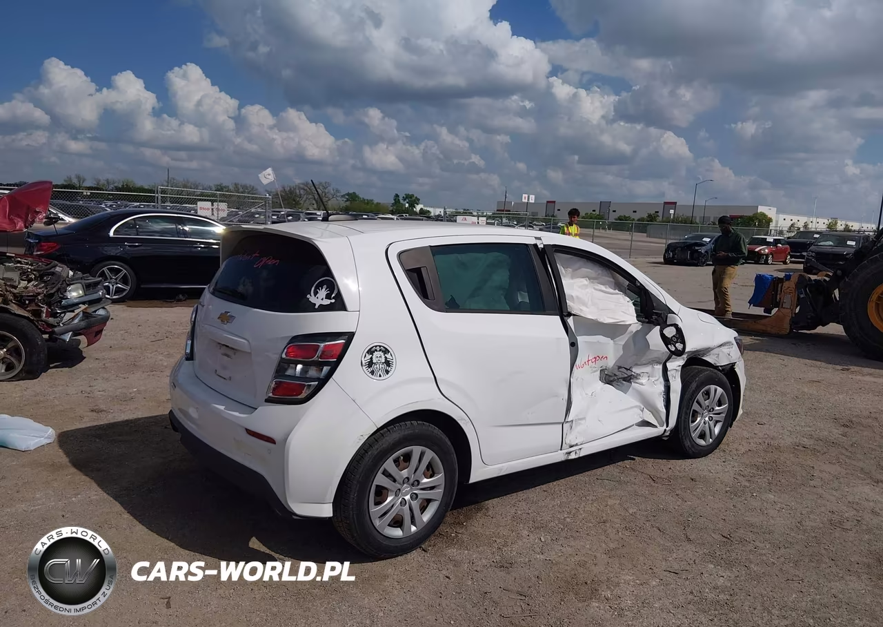 2019 Chevrolet Sonic Lt Auto VIN:1G1JG6SBXK4113783 - 4