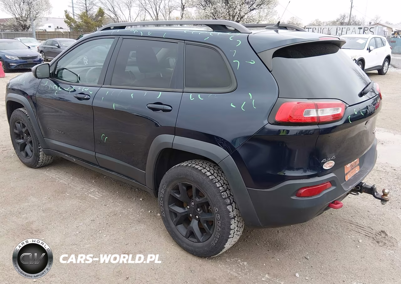 2015 Jeep Cherokee Trailhawk VIN:1C4PJMBS6FW705148 - 3