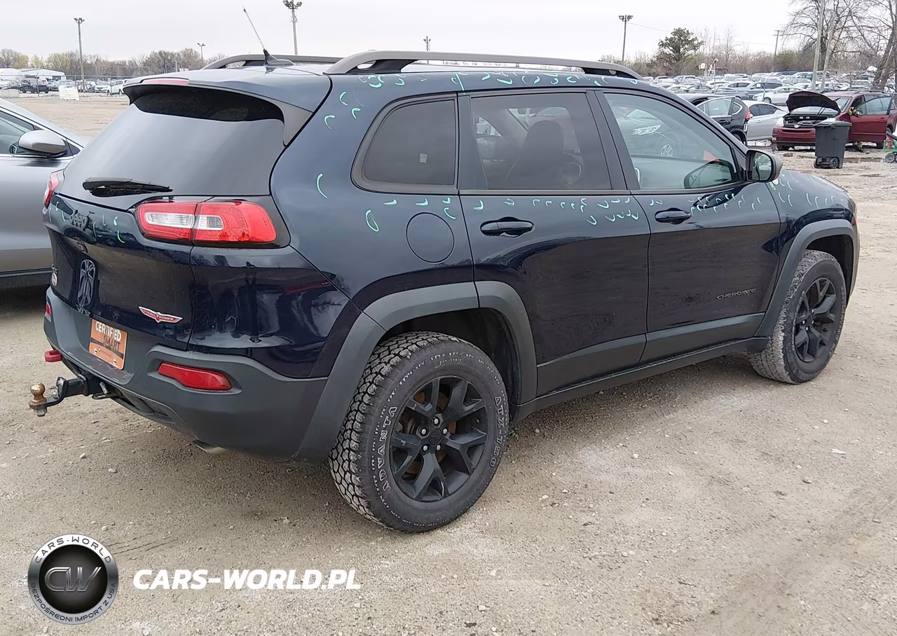 2015 Jeep Cherokee Trailhawk VIN:1C4PJMBS6FW705148 - 4