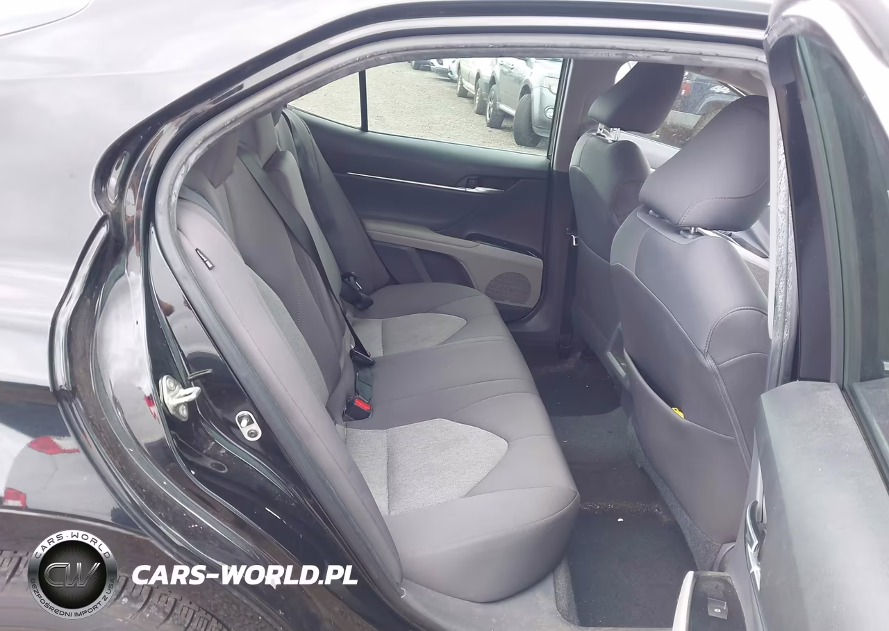 2019 Toyota Camry Le VIN:4T1B11HK4KU843336 - 8