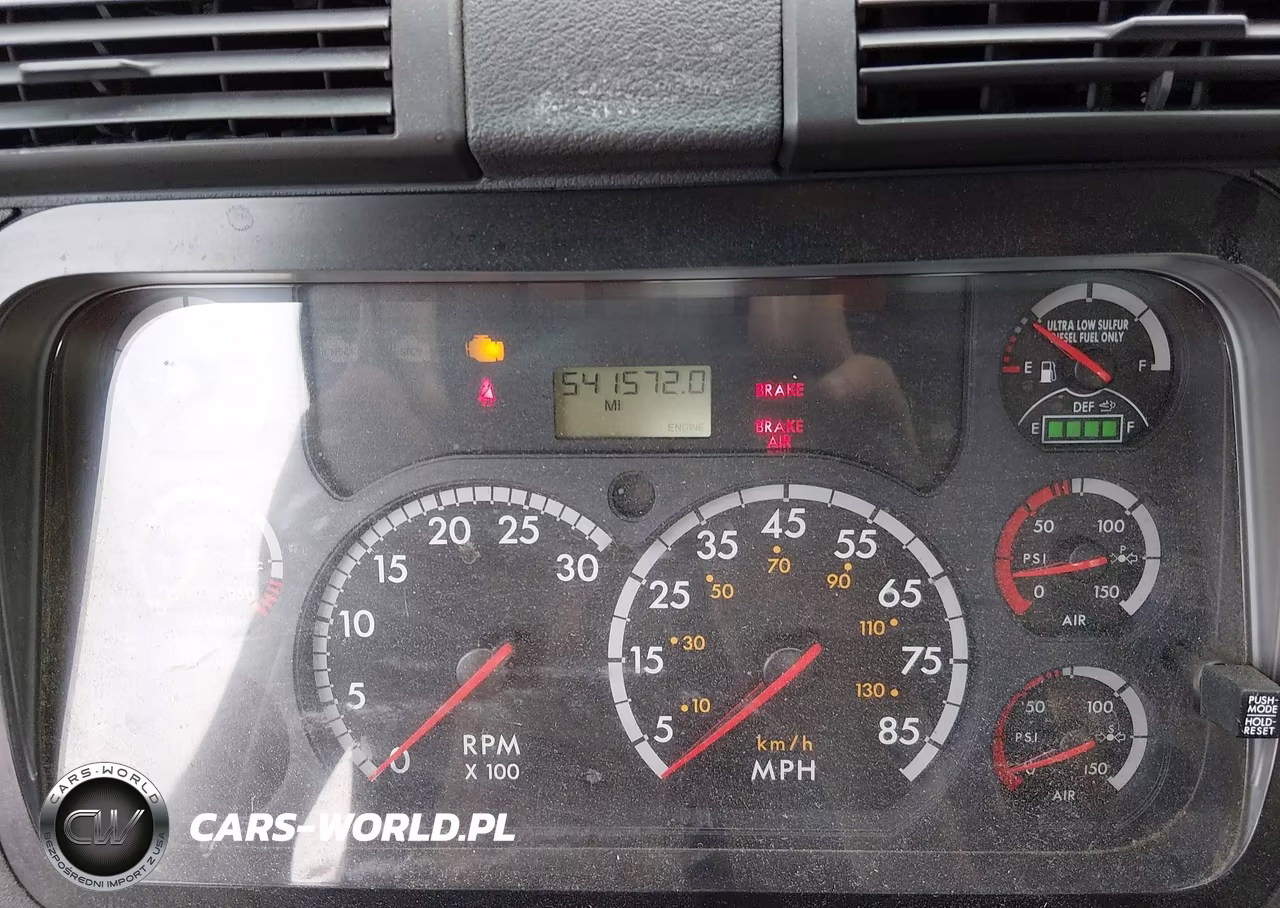 2013 Freightliner Cascadia 113 VIN:1FUJGBDV8DLBW4081 - 5