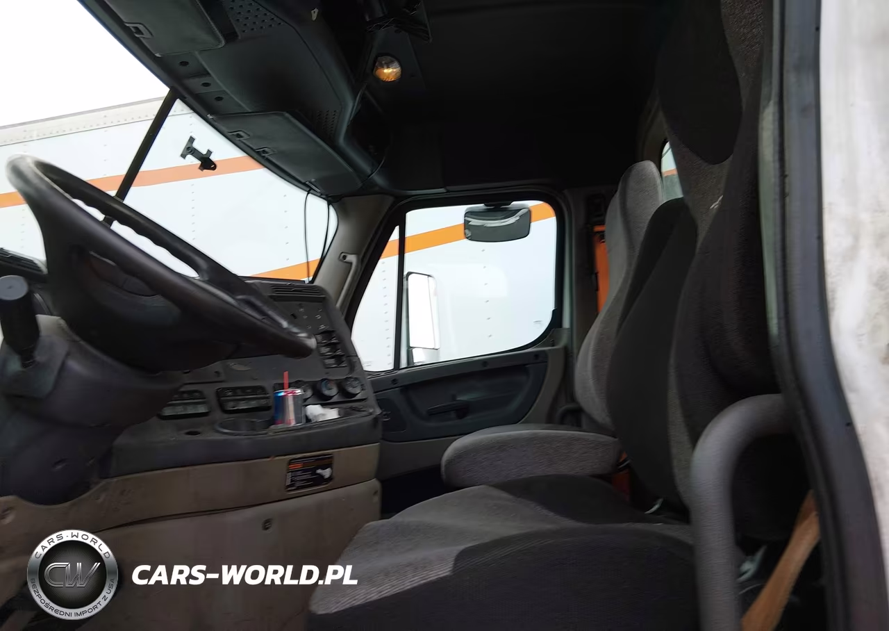 2013 Freightliner Cascadia 113 VIN:1FUJGBDV8DLBW4081 - 7