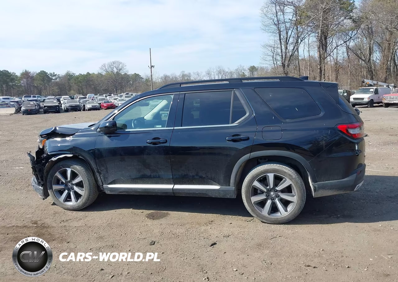 2025 Honda Pilot Touring VIN:5FNYG1H77SB004704 - 14