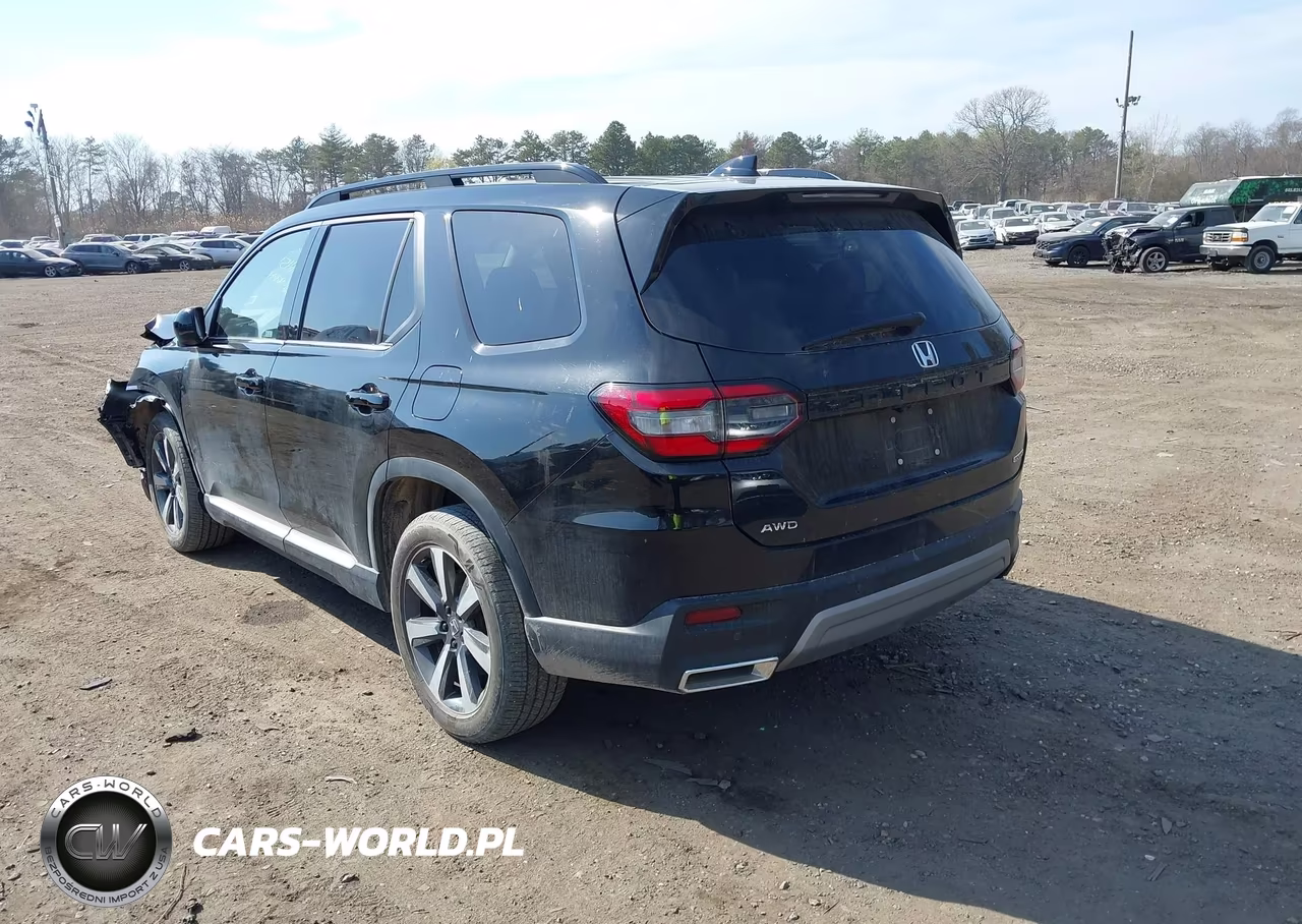 2025 Honda Pilot Touring VIN:5FNYG1H77SB004704 - 3