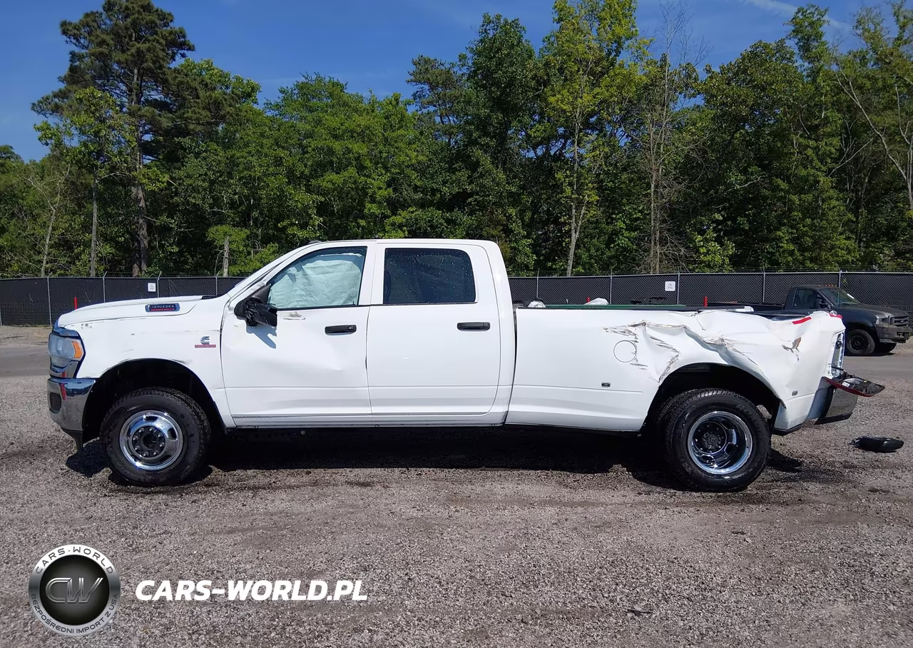 2024 Ram 3500 Tradesman 4X4 8' Box VIN:3C63RRGL9RG350170 - 17