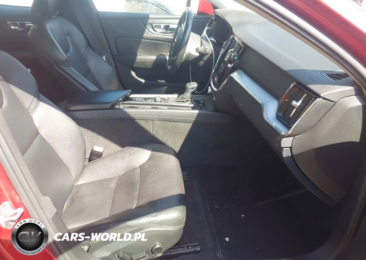 2019 Volvo S60 T6 Momentum VIN:7JRA22TK9KG002431 - 5