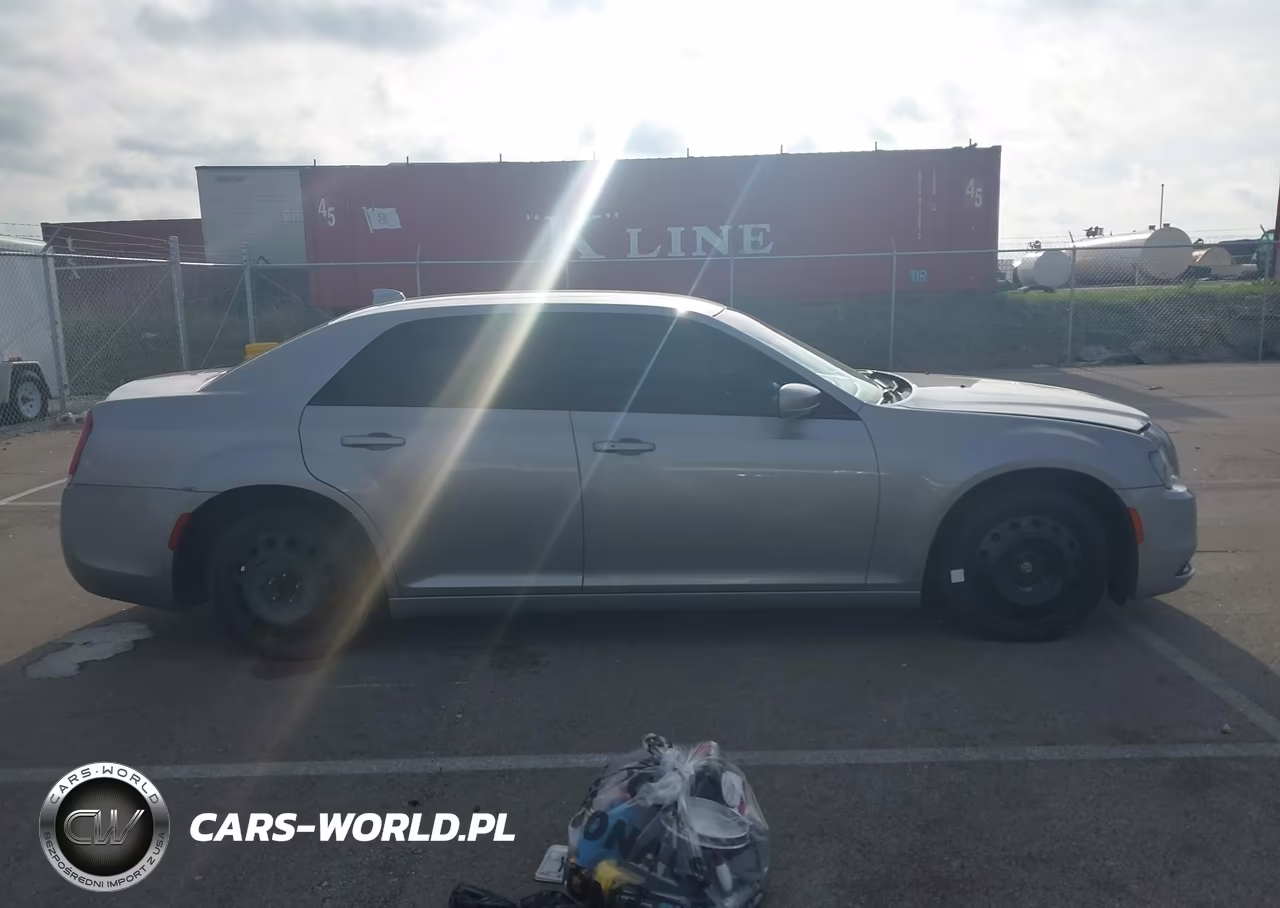 2016 Chrysler 300 300S VIN:2C3CCAGG7GH176146 - 12