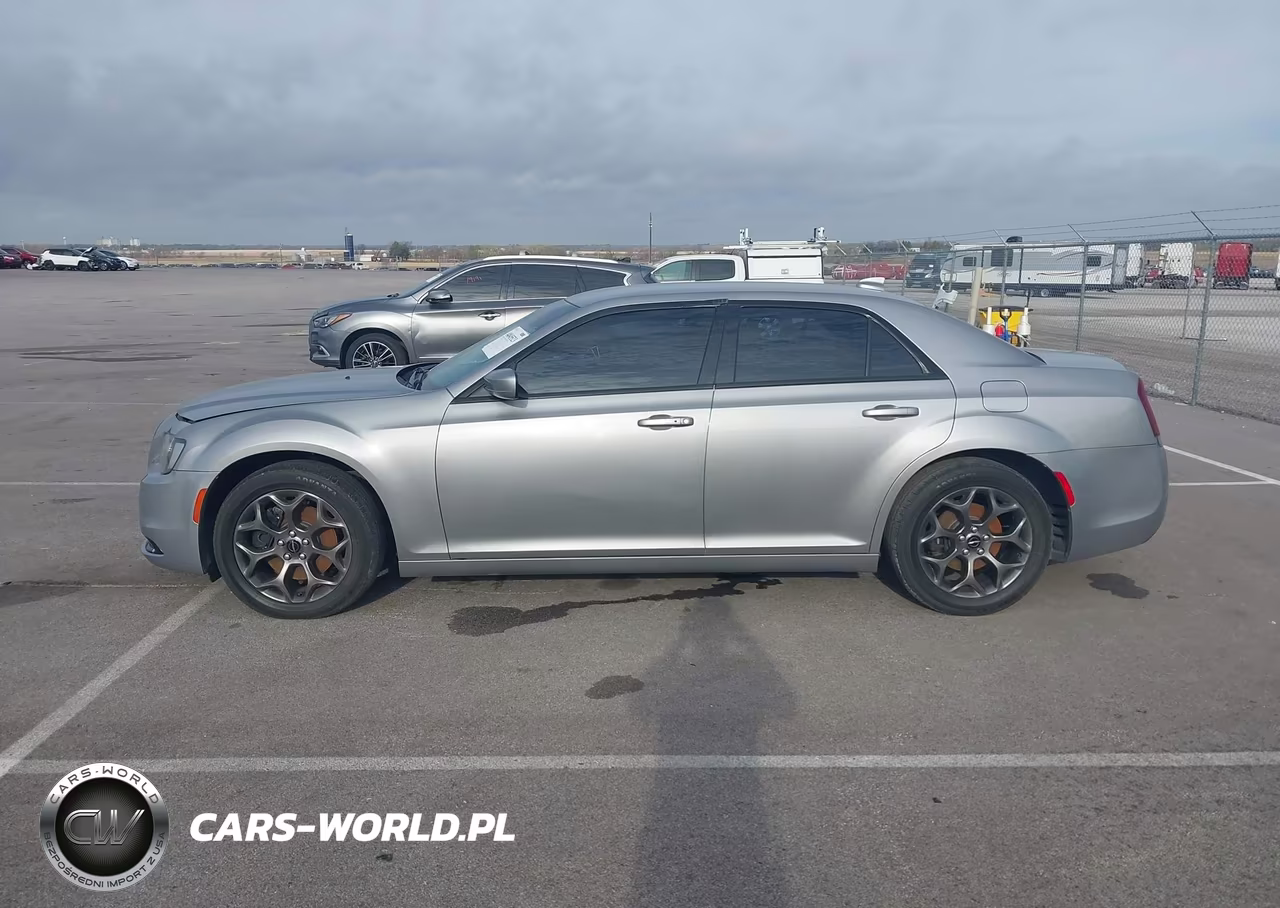 2016 Chrysler 300 300S VIN:2C3CCAGG7GH176146 - 13