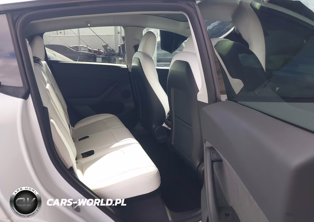 2022 Tesla Model Y Performance Dual Motor All-Wheel Drive VIN:7SAYGDEF3NF530381 - 8