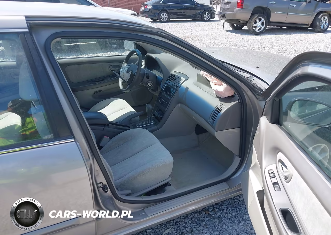 2001 Nissan Maxima Gxe VIN:JN1CA31D81T824683 - 5