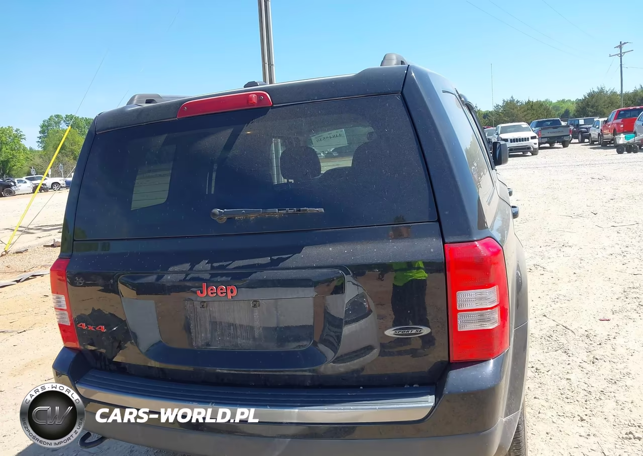 2016 Jeep Patriot Sport Se VIN:1C4NJRBB3GD618700 - 16
