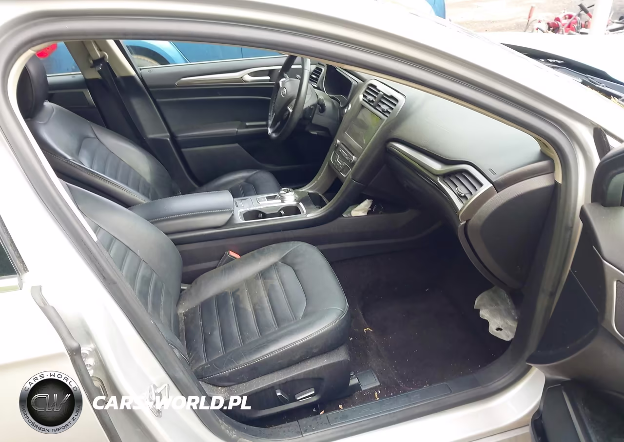 2017 Ford Fusion Se VIN:3FA6P0HD8HR251427 - 5